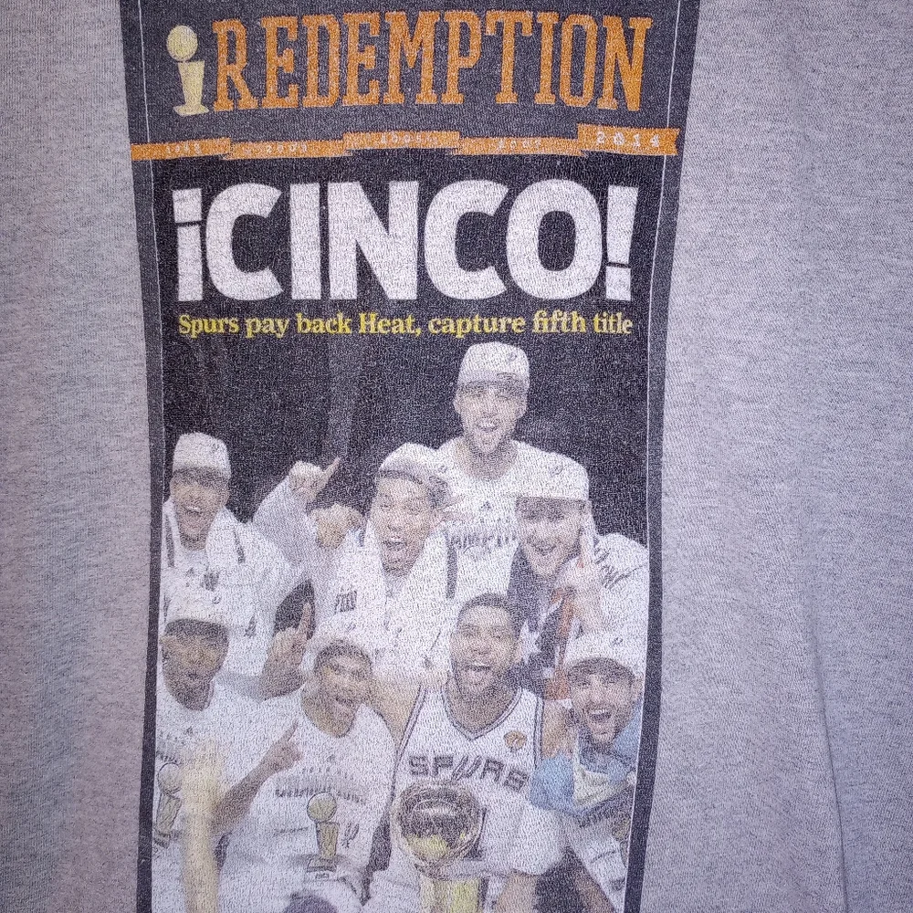 🐮 🐄 San Antonio Spurs Size 2X Men's T-shirt